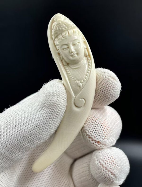 Mammoth Ivory Guanyin Carved Pendant